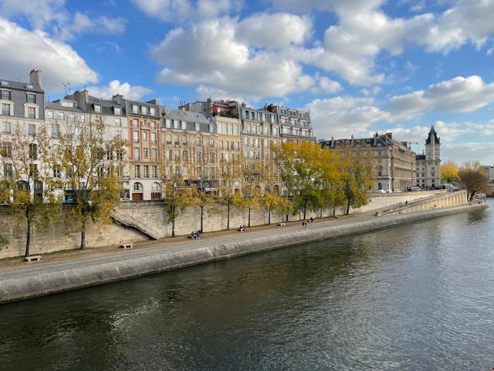 The north bank of the Seine in autumn