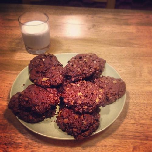 Me and @lizziebump made cookies.