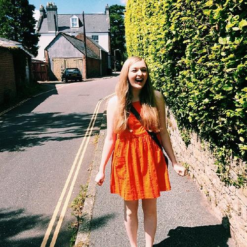 Burn victim before the incident @lizziebump