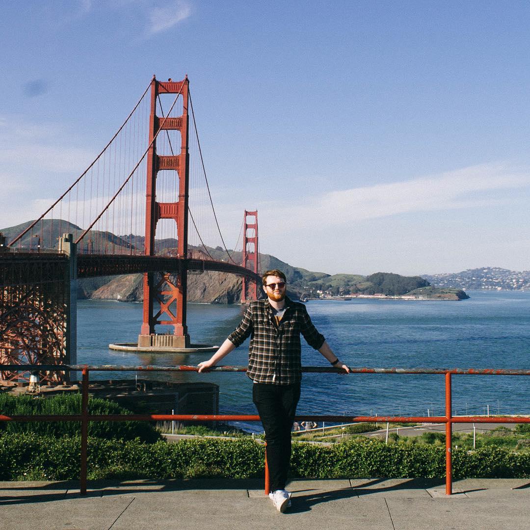 bridge fans shout out