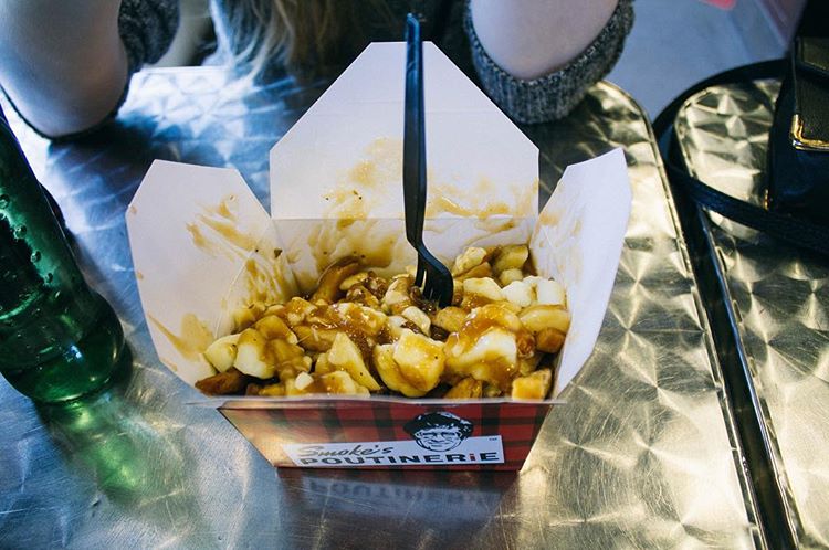 The traditional @smokes_poutinerie