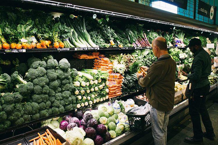 After the American blowout, I've been trying to eat a little healthier. Results are good. Don't know if I've lost any chubb yet but I feel better and healthy food is starting to look and taste much better than unhealthy food. 🍏