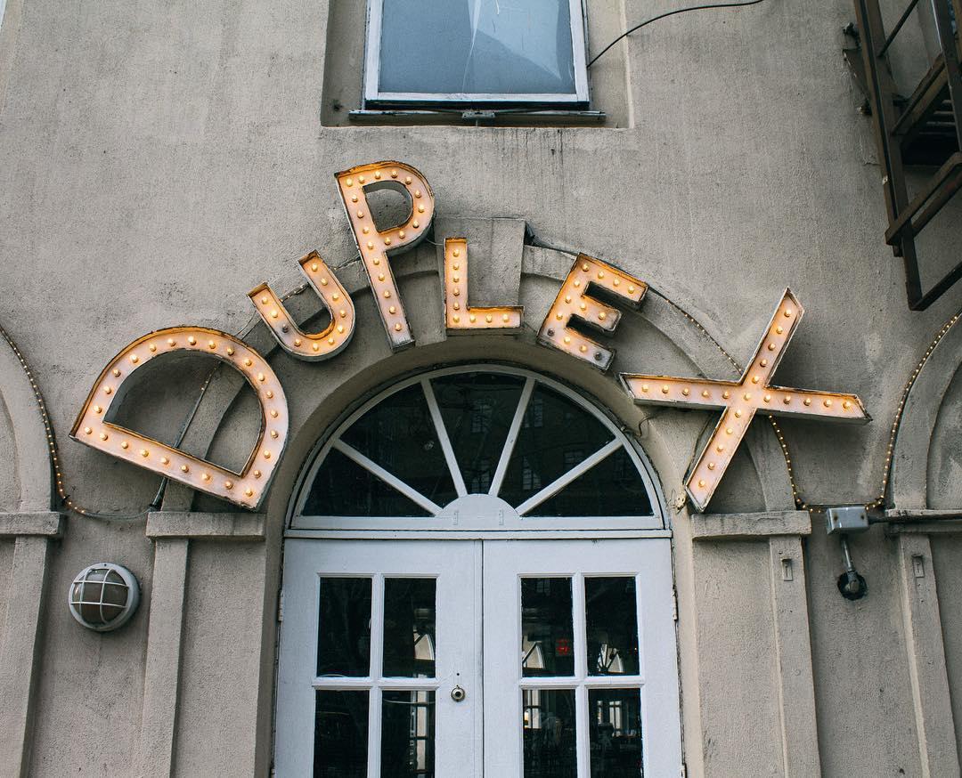 🏢 ➡️ 🏢 Stonewall Inn