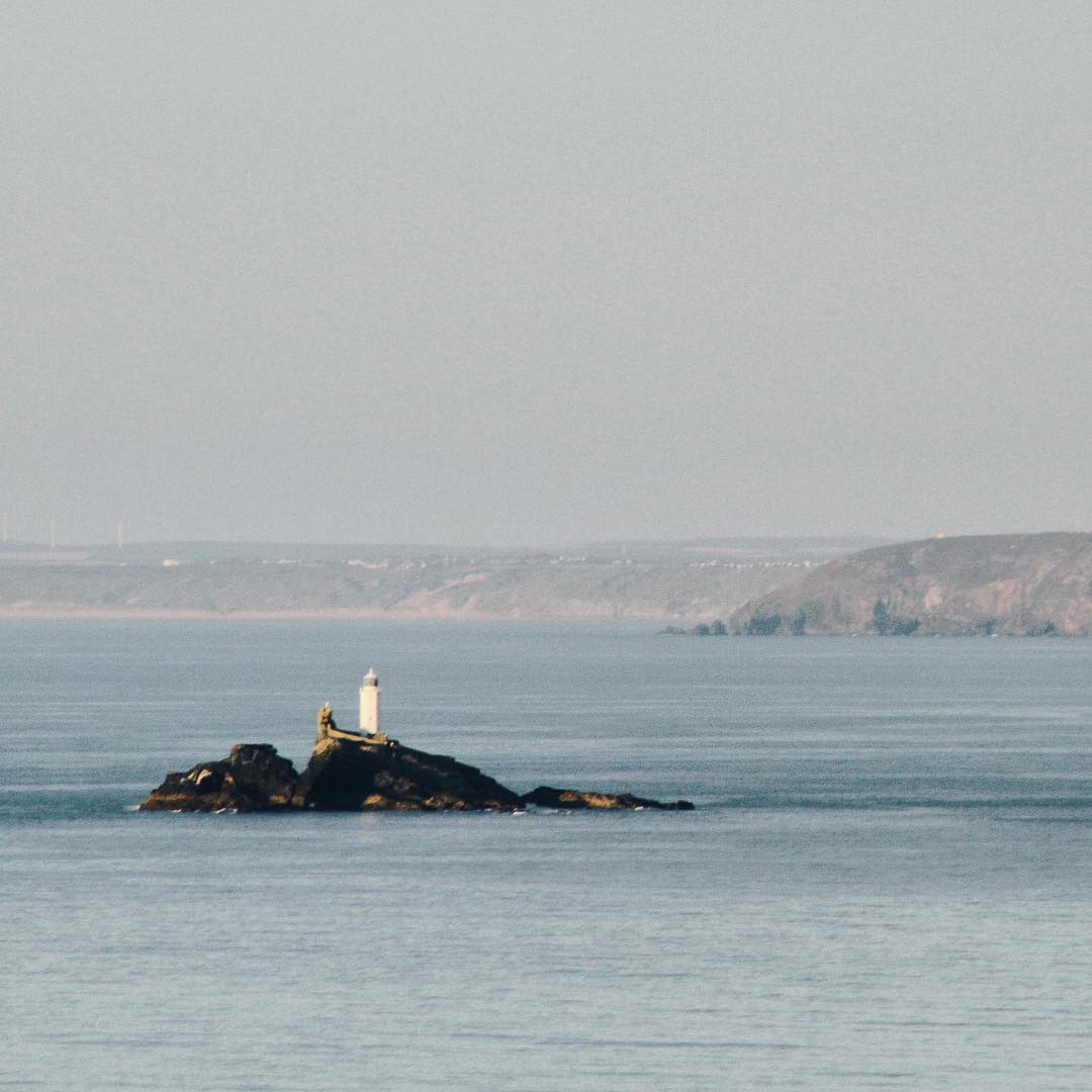 morning. light from the rock.