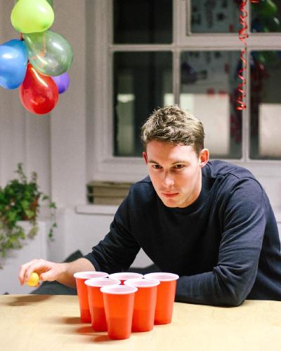 late. pong gladiator. 🍺