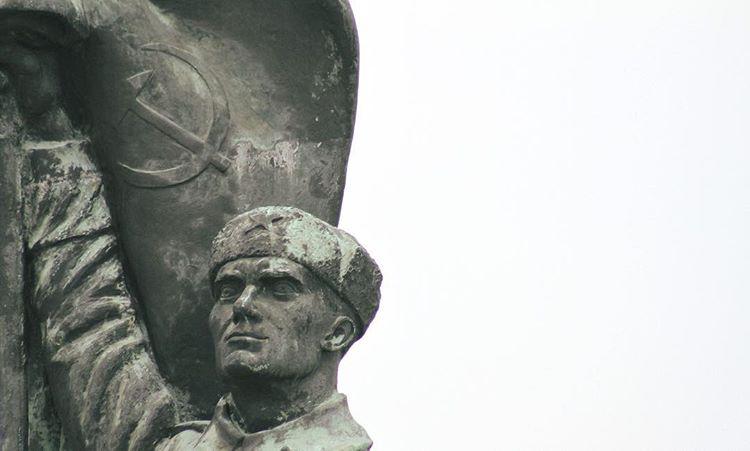 47.2 - comrade hates changing the bedsheets