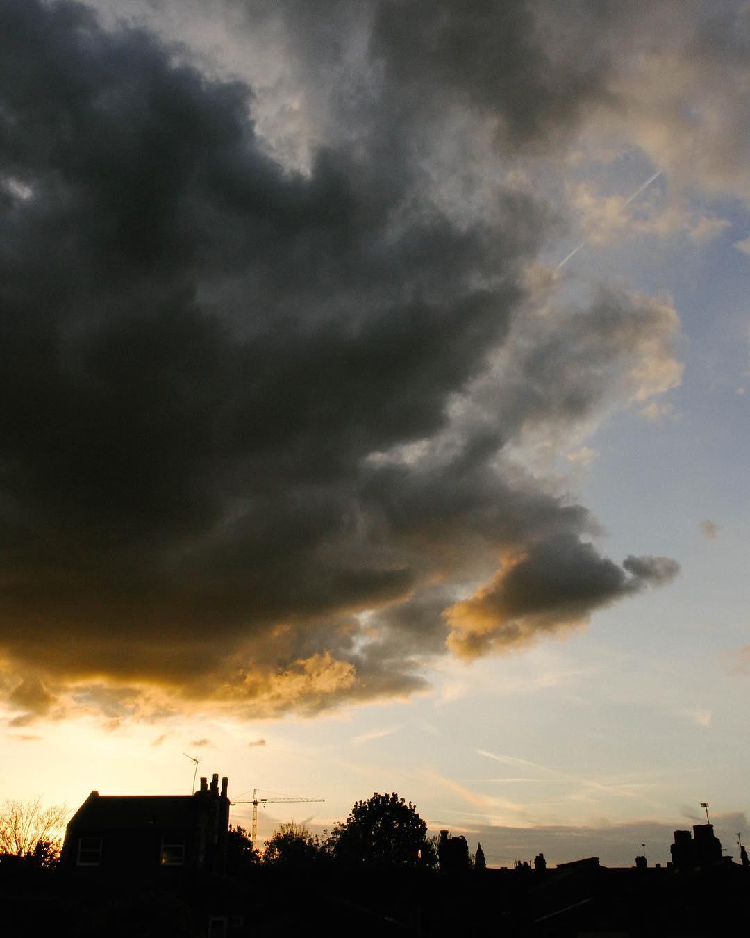 104.0 - blue danube ☁️