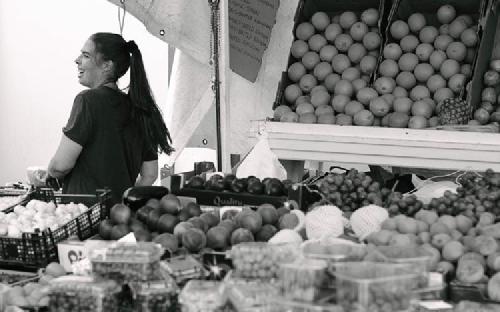 171.0 - food doesn't look like food in black and white