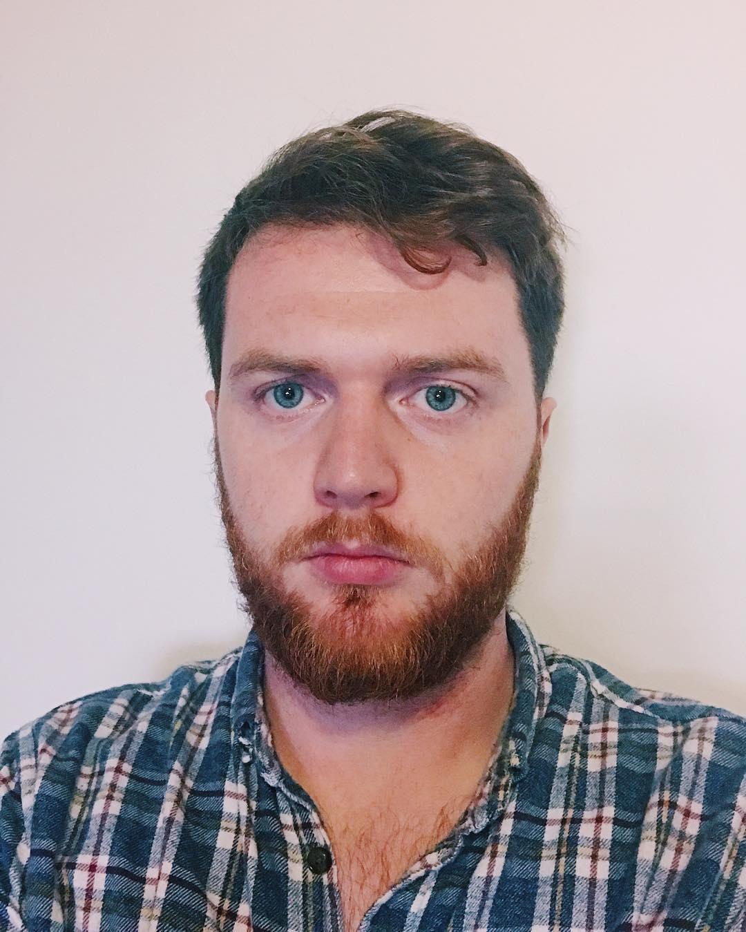 175.1 - spare passport photos