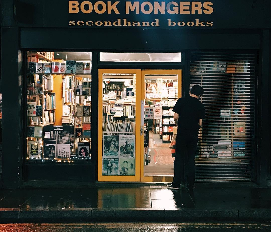 000.0 - bookmongers