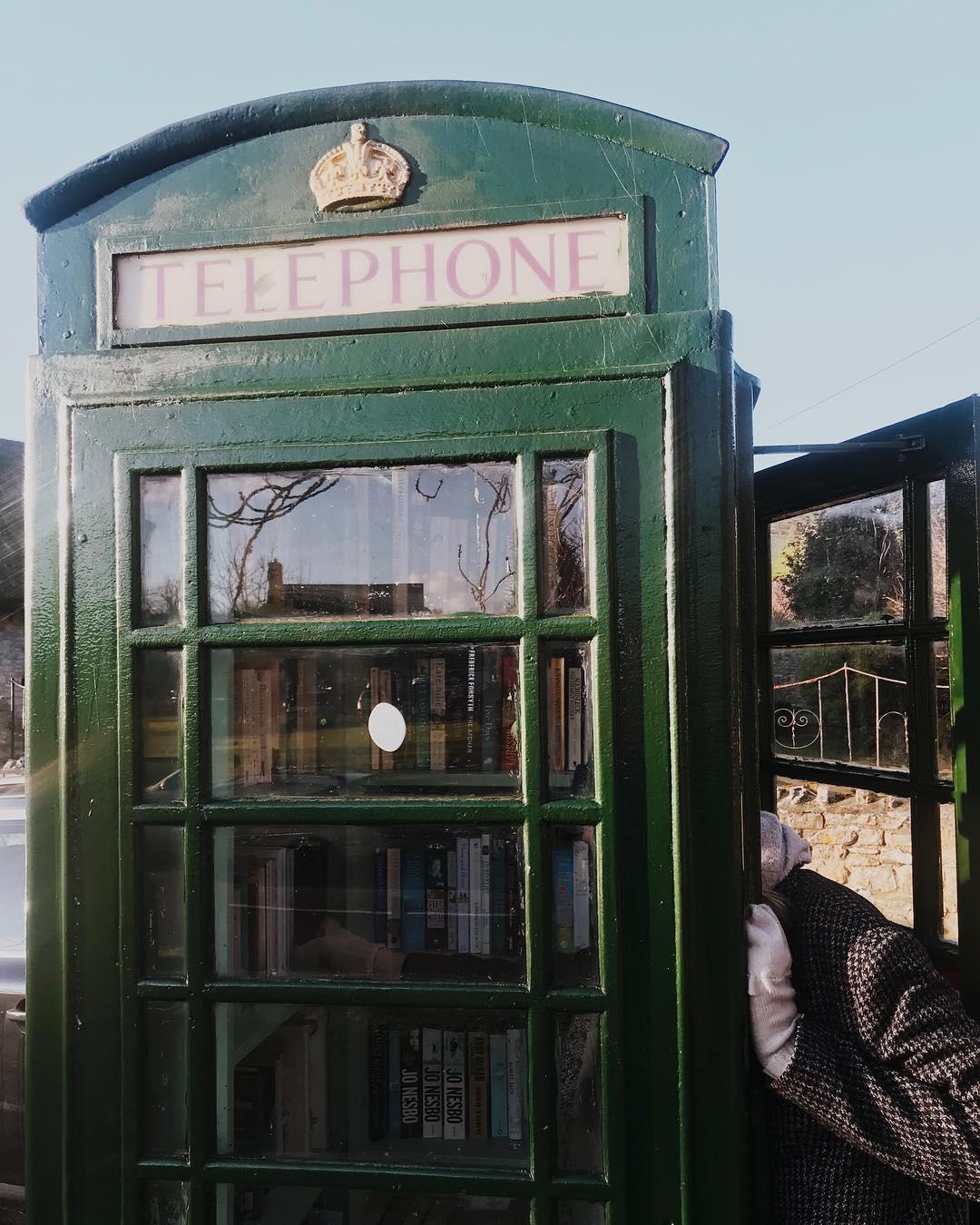 ☎️ book share phonebox 📚