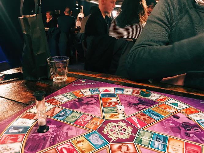 90s trivial pursuit 🧀