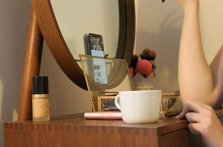 morning person (she’s not)