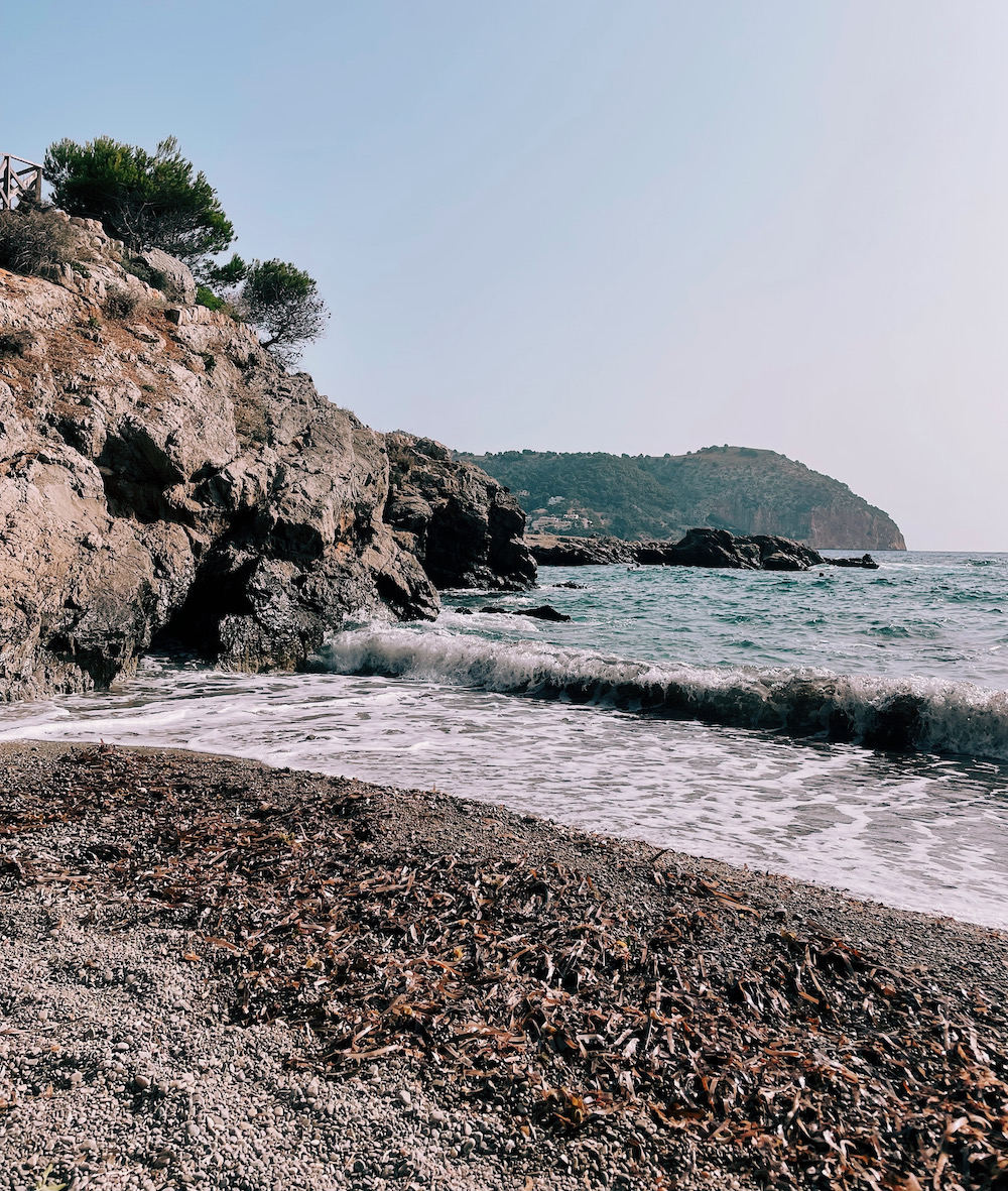 Waves crashing on rocks